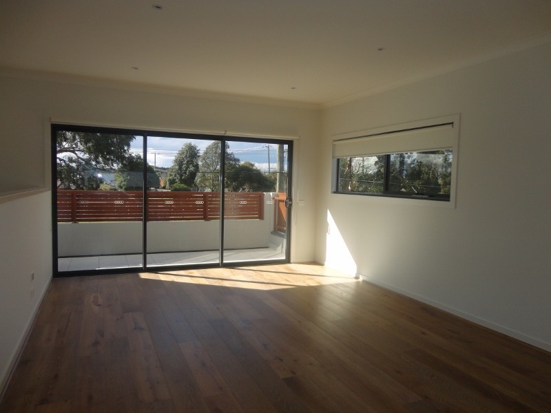 482C Haughton Road, Clayton South VIC 3169