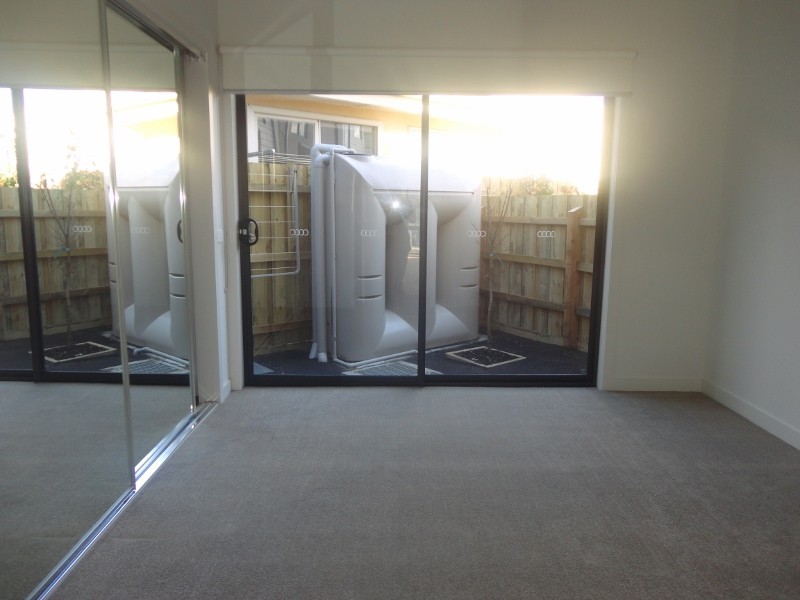 482C Haughton Road, Clayton South VIC 3169