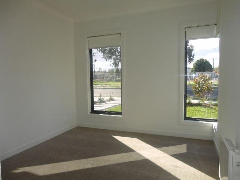 482C Haughton Road, Clayton South VIC 3169