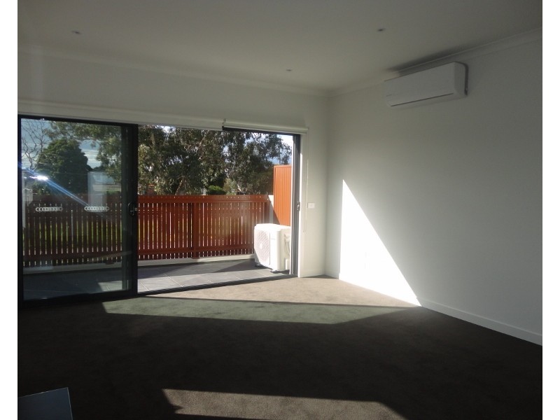 3/480 Haughton Road, Clayton South VIC 3169