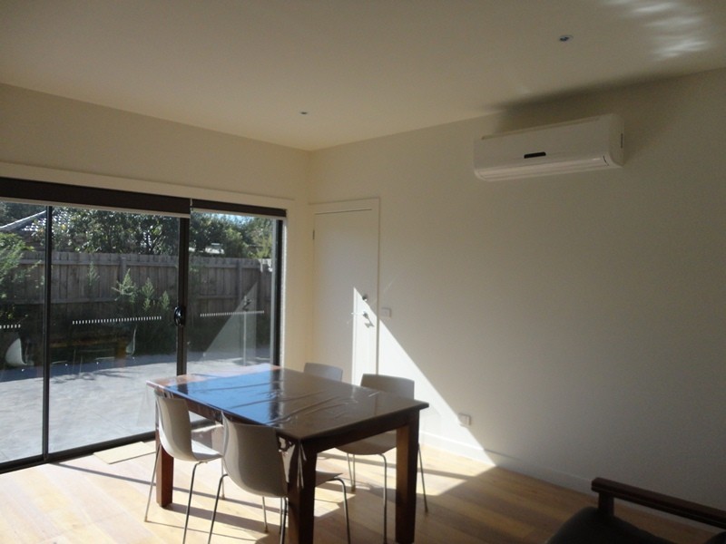 4/3-5 Springs Road, Clayton South VIC 3169