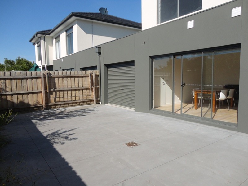 4/3-5 Springs Road, Clayton South VIC 3169