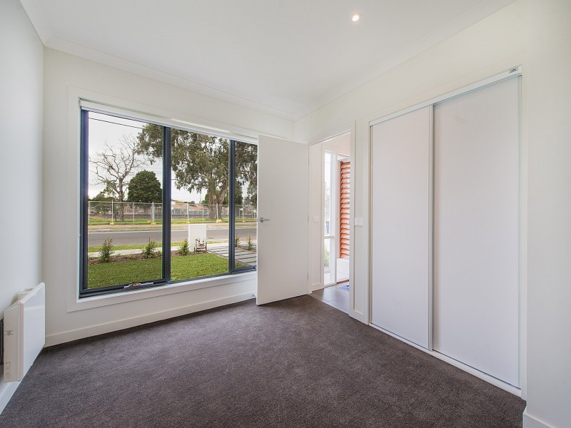 3/480 Haughton Road, Clayton South VIC 3169
