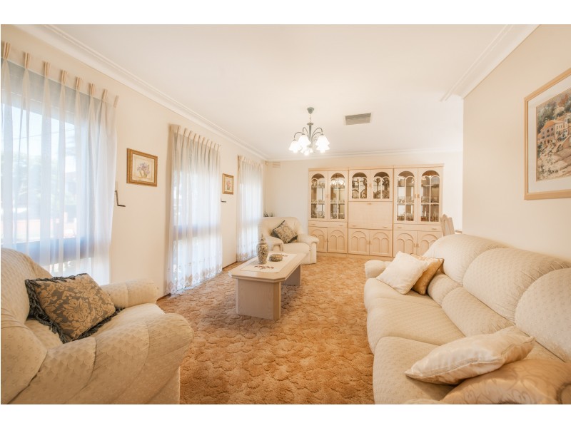 26 Tarago Crescent, Clayton South VIC 3169