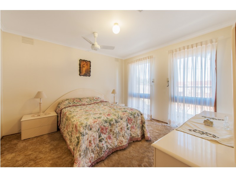 26 Tarago Crescent, Clayton South VIC 3169