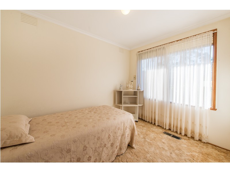 26 Tarago Crescent, Clayton South VIC 3169