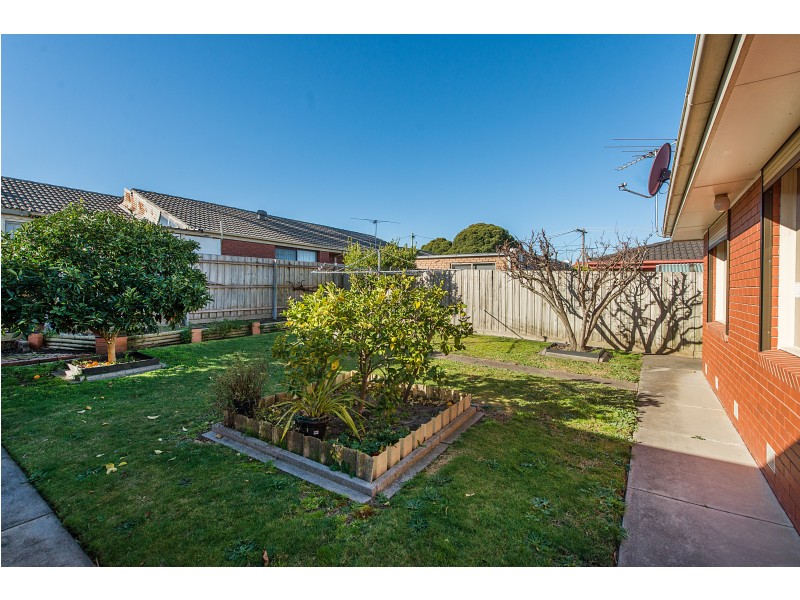 26 Tarago Crescent, Clayton South VIC 3169