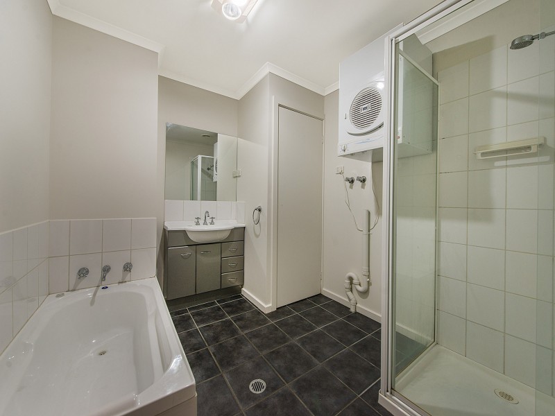 34/1 Eucalyptus Mews, Notting Hill VIC 3168