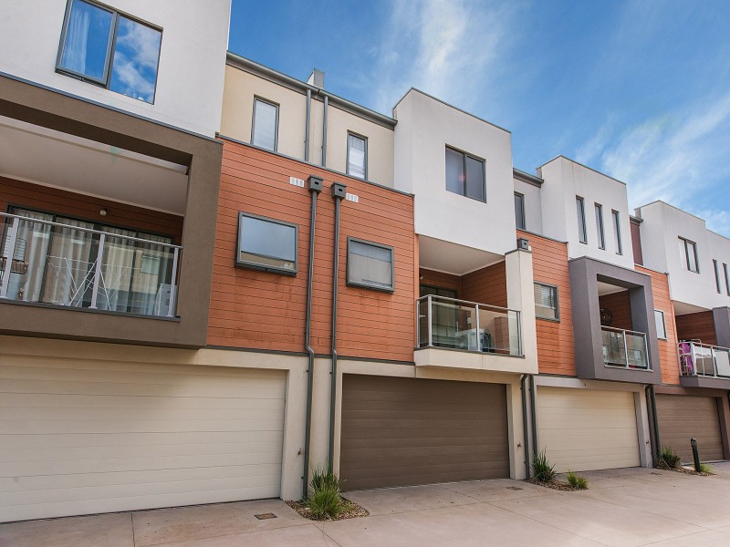 3 Parkland Place, Notting Hill VIC 3168