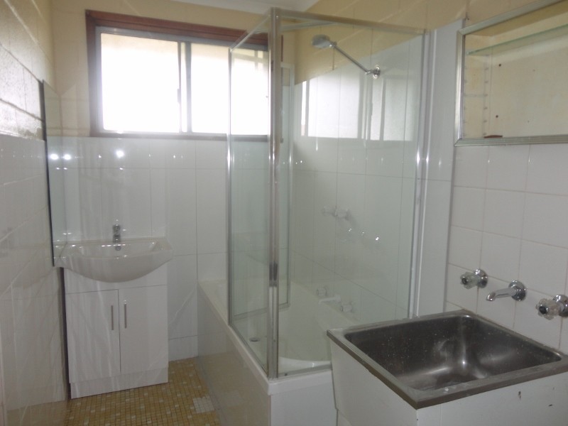 3/31-33 First Street, Clayton South VIC 3169