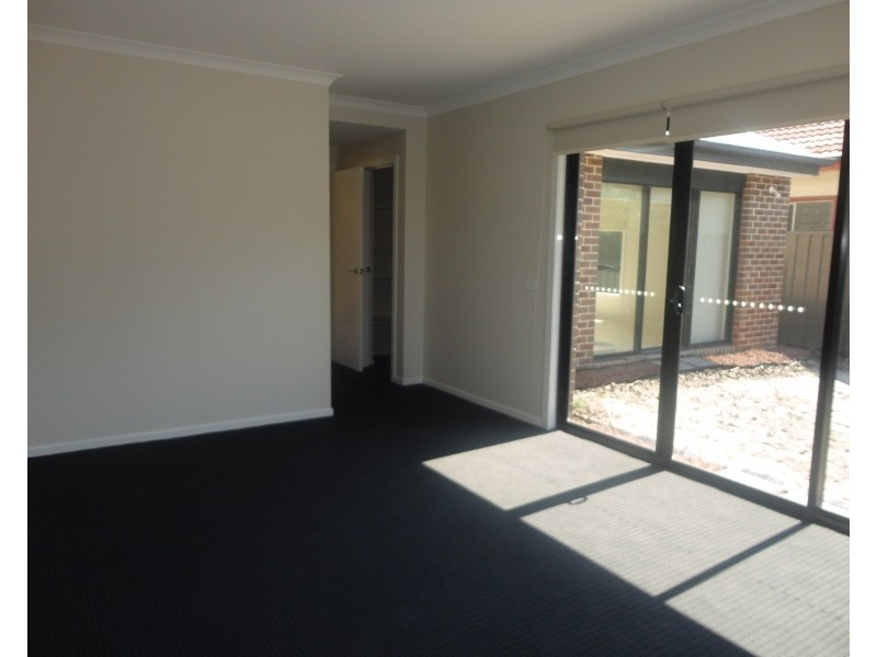 1/5  Stradbroke Street, Oakleigh South VIC 3167