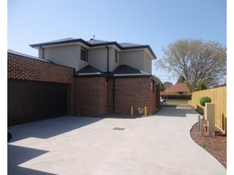 1/5  Stradbroke Street, Oakleigh South VIC 3167