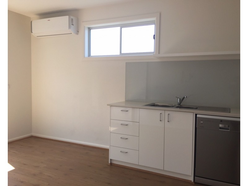 10/1430 Centre Road, Clayton South VIC 3169