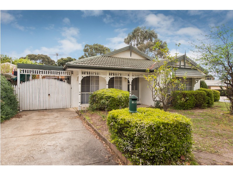42 Coowarra Way, Berwick VIC 3806