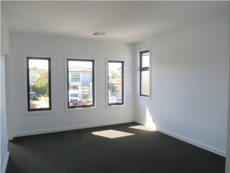 12A  Hinkler Avenue, Bentleigh East VIC 3165