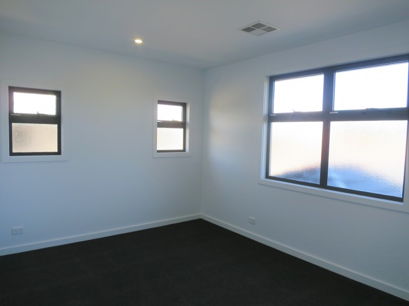 12A  Hinkler Avenue, Bentleigh East VIC 3165