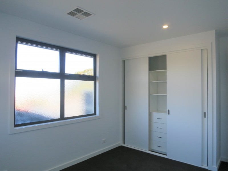 12A  Hinkler Avenue, Bentleigh East VIC 3165