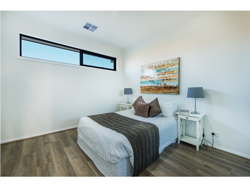 17b Helena Street, Clayton South VIC 3169