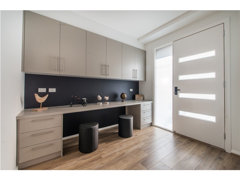 17b Helena Street, Clayton South VIC 3169