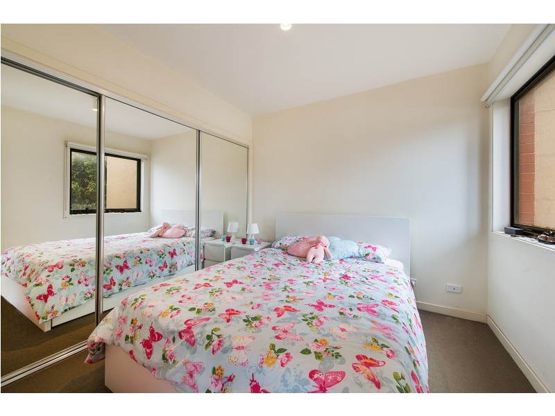 28/2 Monash Green Drive, Clayton VIC 3168