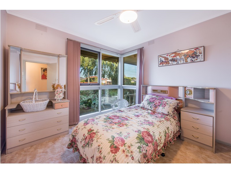 28 Bushland Avenue, Clarinda VIC 3169