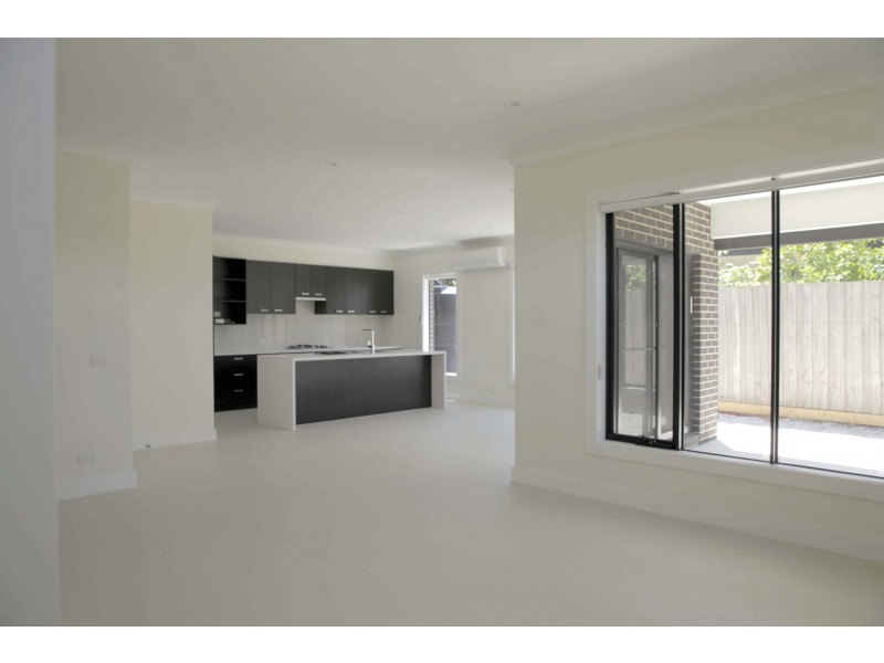 5b Kirstin Close, Oakleigh South VIC 3167