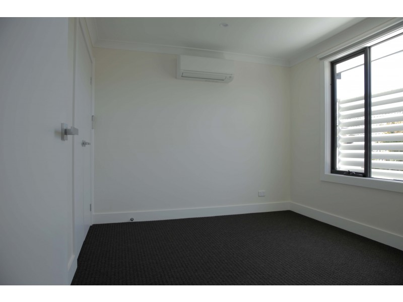 5b Kirstin Close, Oakleigh South VIC 3167