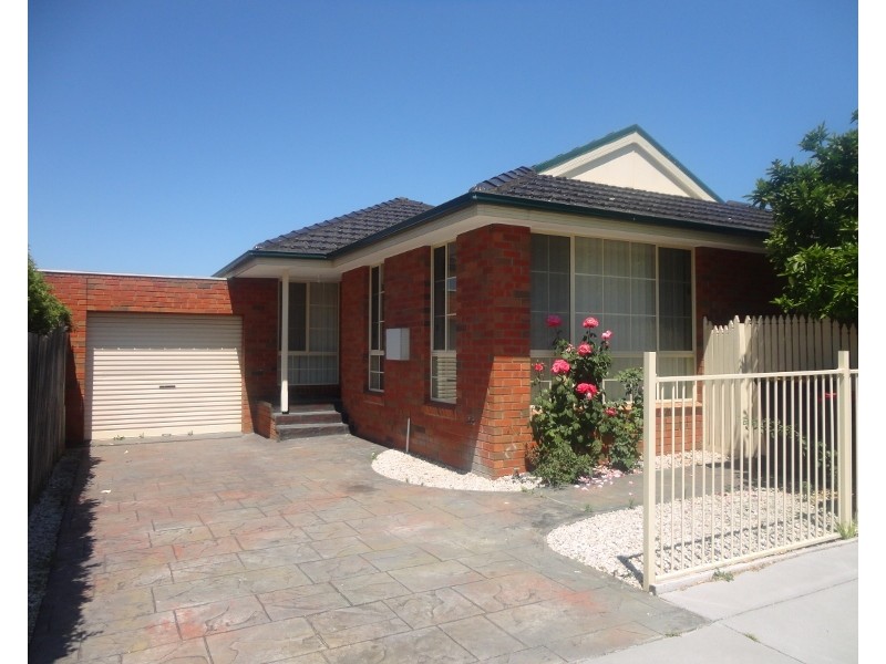 2/23 Springs Road, Clayton South VIC 3169