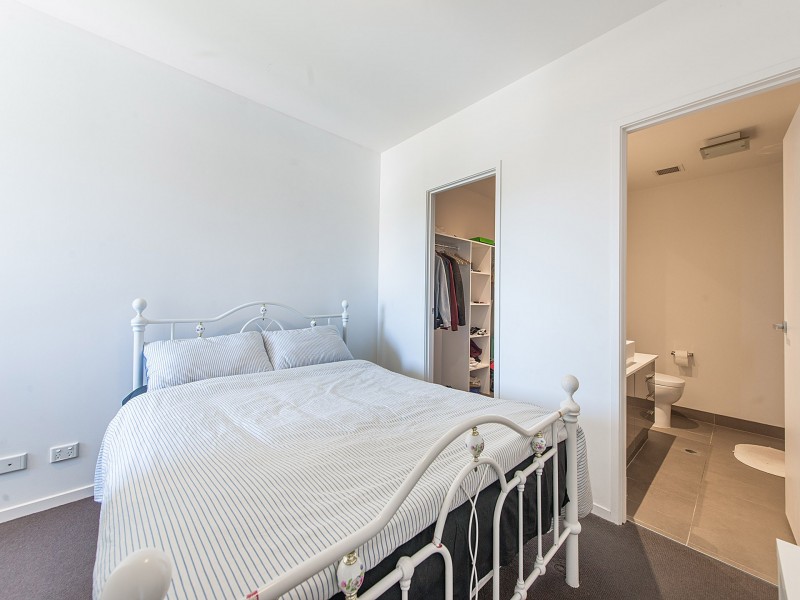 318B/60  Autumn Terrace, Clayton South VIC 3169