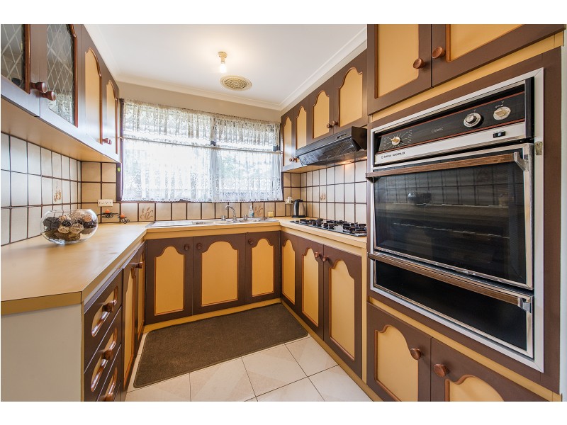 8 Snowy Court, Clayton South VIC 3169