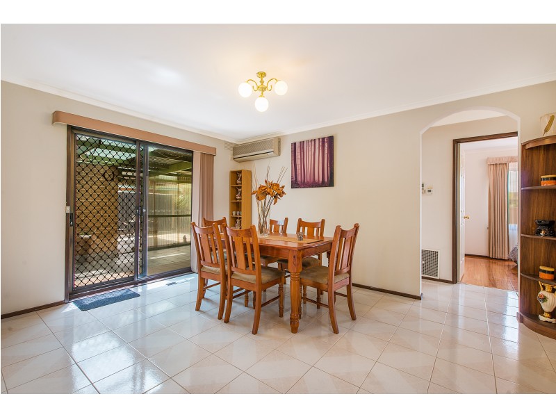 8 Snowy Court, Clayton South VIC 3169