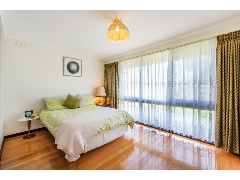 8 Snowy Court, Clayton South VIC 3169