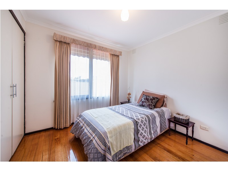 8 Snowy Court, Clayton South VIC 3169