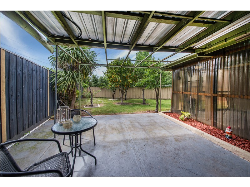 8 Snowy Court, Clayton South VIC 3169