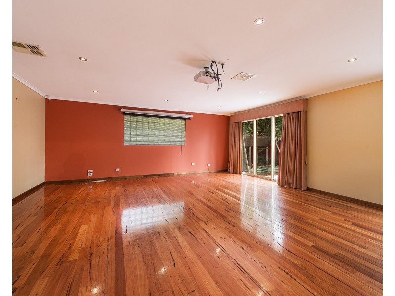 11 Christian Court, Rowville VIC 3178