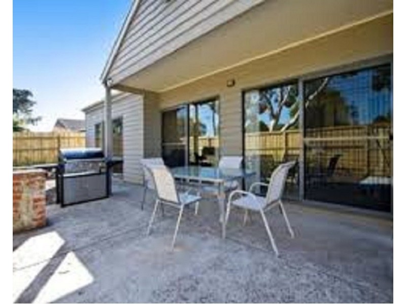 4/42 Lardner Road, Frankston VIC 3199
