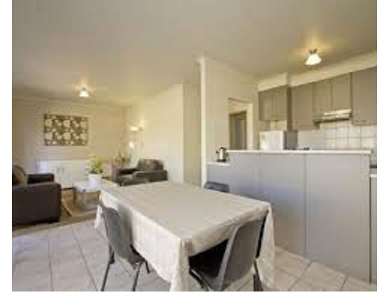 2/42  Lardner Road, Frankston VIC 3199