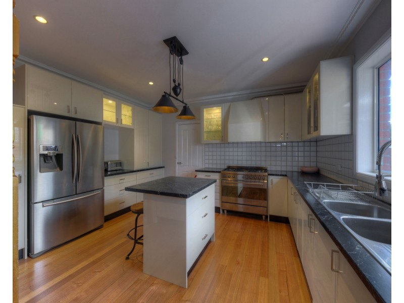 2/14 Colin Road, Clayton VIC 3168