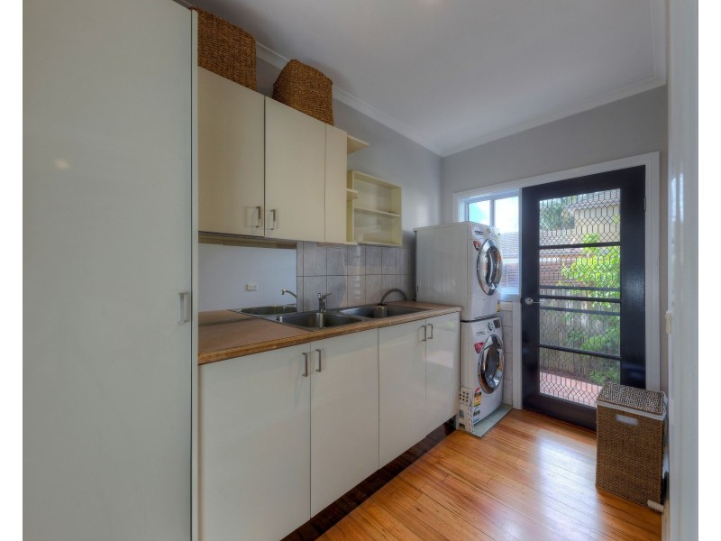 2/14 Colin Road, Clayton VIC 3168