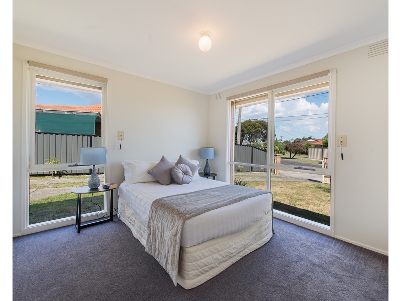 15 Merrigum Crescent, Clarinda VIC 3169