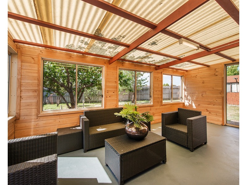 15 Merrigum Crescent, Clarinda VIC 3169