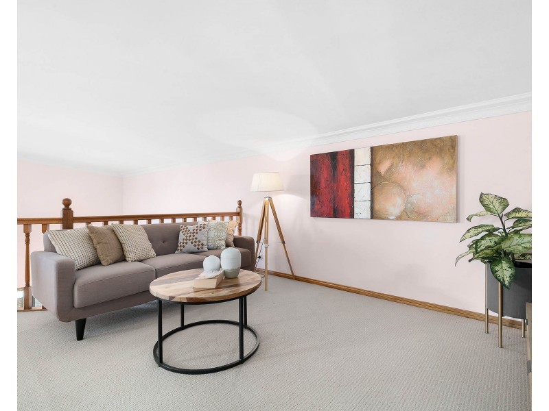 8 Sandalwood Drive, Oakleigh South VIC 3167