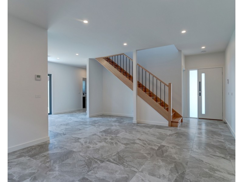 4/23-25 The Parade, Clarinda VIC 3169