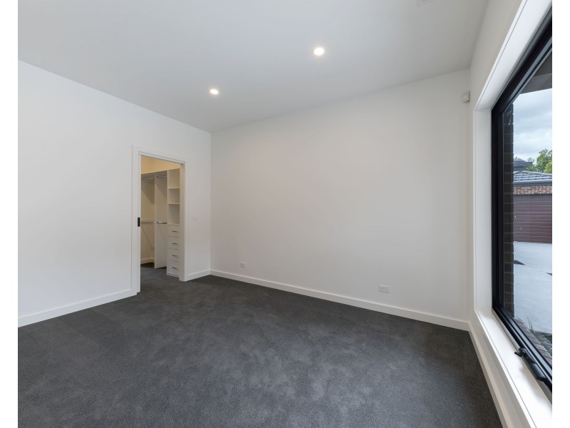 4/23-25 The Parade, Clarinda VIC 3169