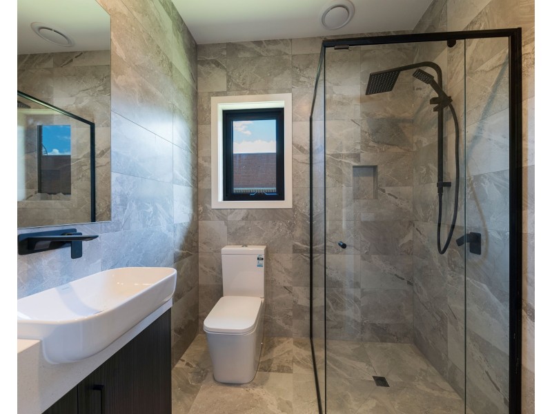 4/23-25 The Parade, Clarinda VIC 3169