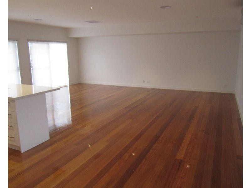 2/74 Eva Street, Clayton VIC 3168