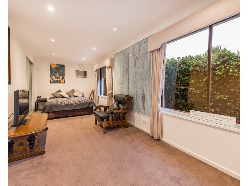 4 Allambi Court, Clarinda VIC 3169