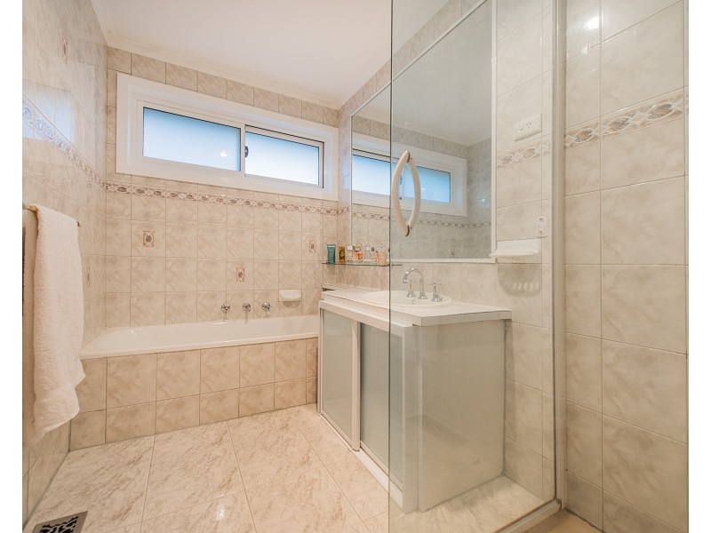 4 Allambi Court, Clarinda VIC 3169