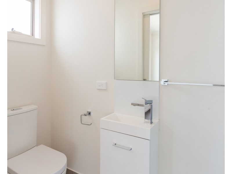 8/46 Koonawarra Street, Clayton VIC 3168