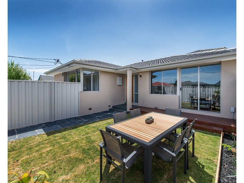 1/11 Barringun Crescent, Clayton South VIC 3169